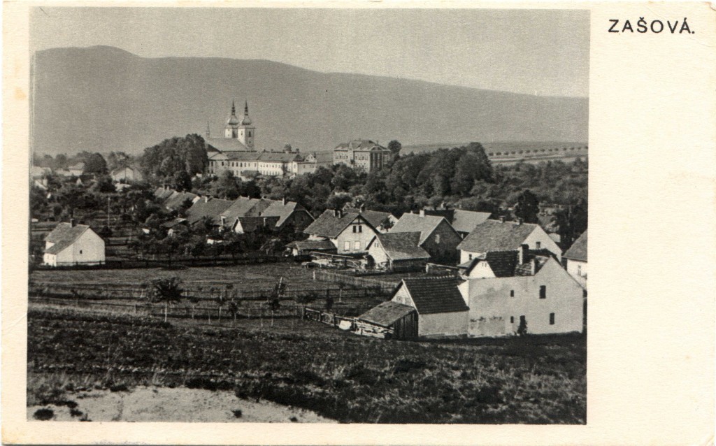 1936 POHLEDNICE ZAŠOVÁ (nákladem A.Borovičky) pohled na kostel a klášter